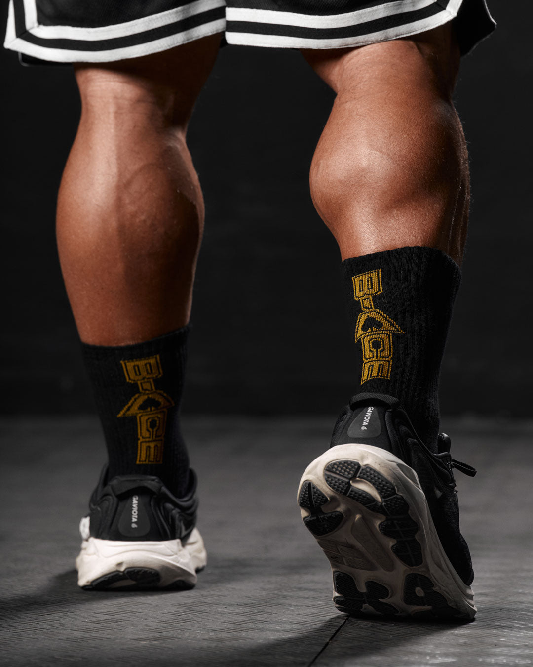 Socks Black / Gold Vertical Back